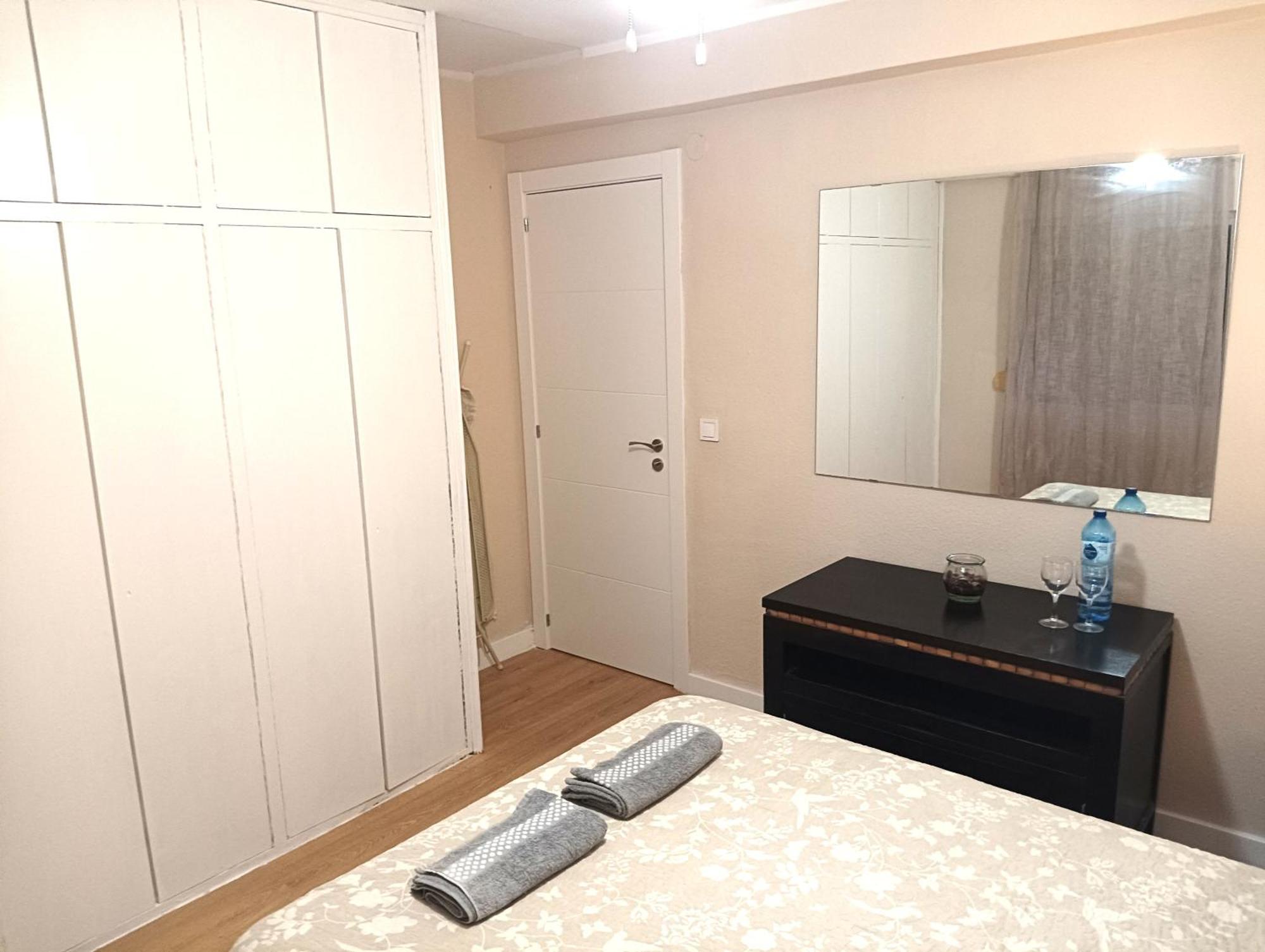 Habitaciones En Apartamento Compartido Delicias Room Cerca Del Mar, Aeropuerto, Ave Y Metro Μάλαγα Δωμάτιο φωτογραφία