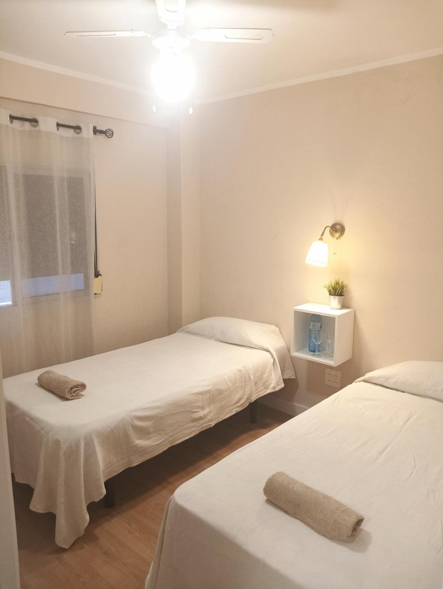 Habitaciones En Apartamento Compartido Delicias Room Cerca Del Mar, Aeropuerto, Ave Y Metro Μάλαγα Δωμάτιο φωτογραφία