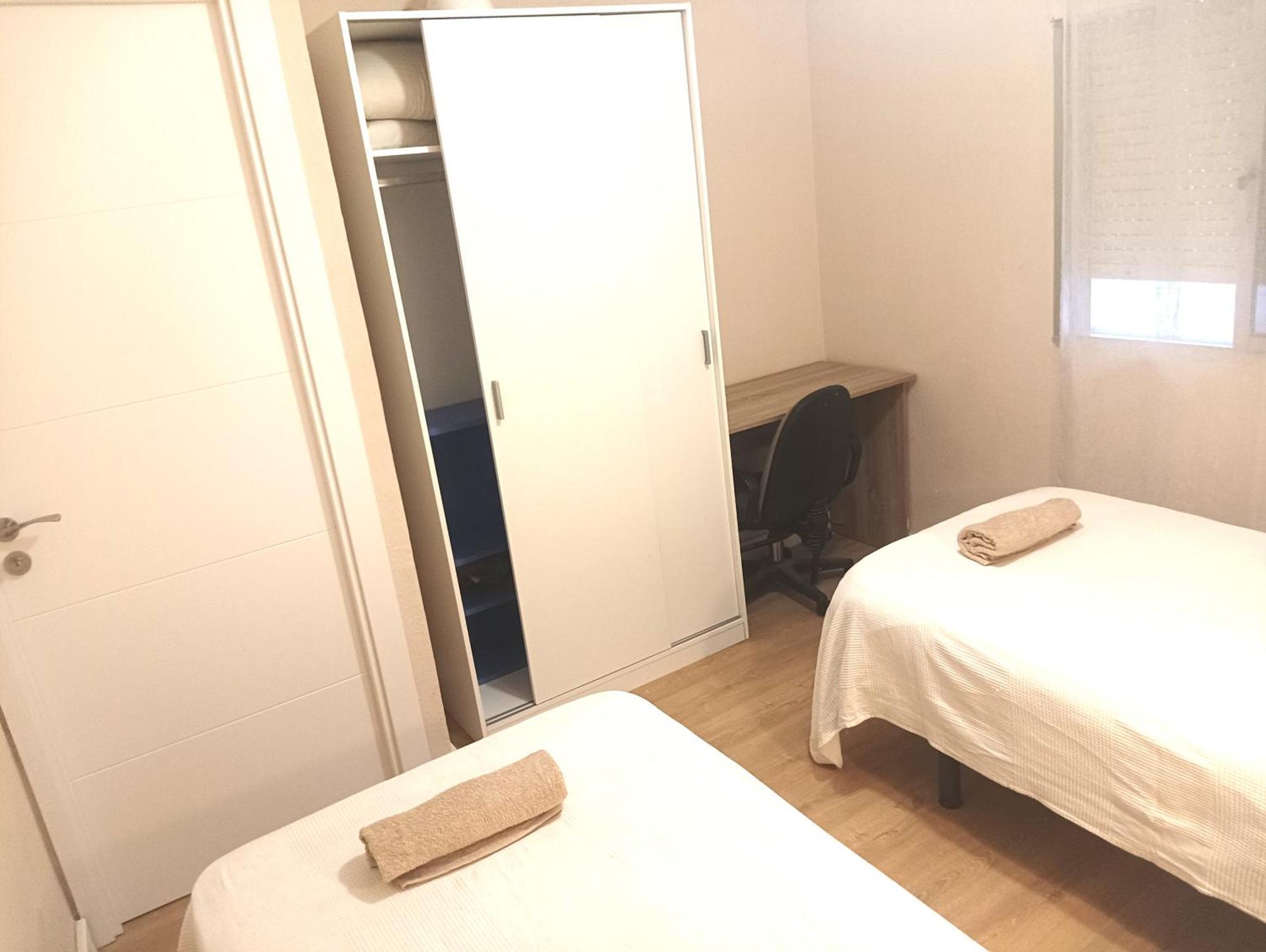 Habitaciones En Apartamento Compartido Delicias Room Cerca Del Mar, Aeropuerto, Ave Y Metro Μάλαγα Δωμάτιο φωτογραφία
